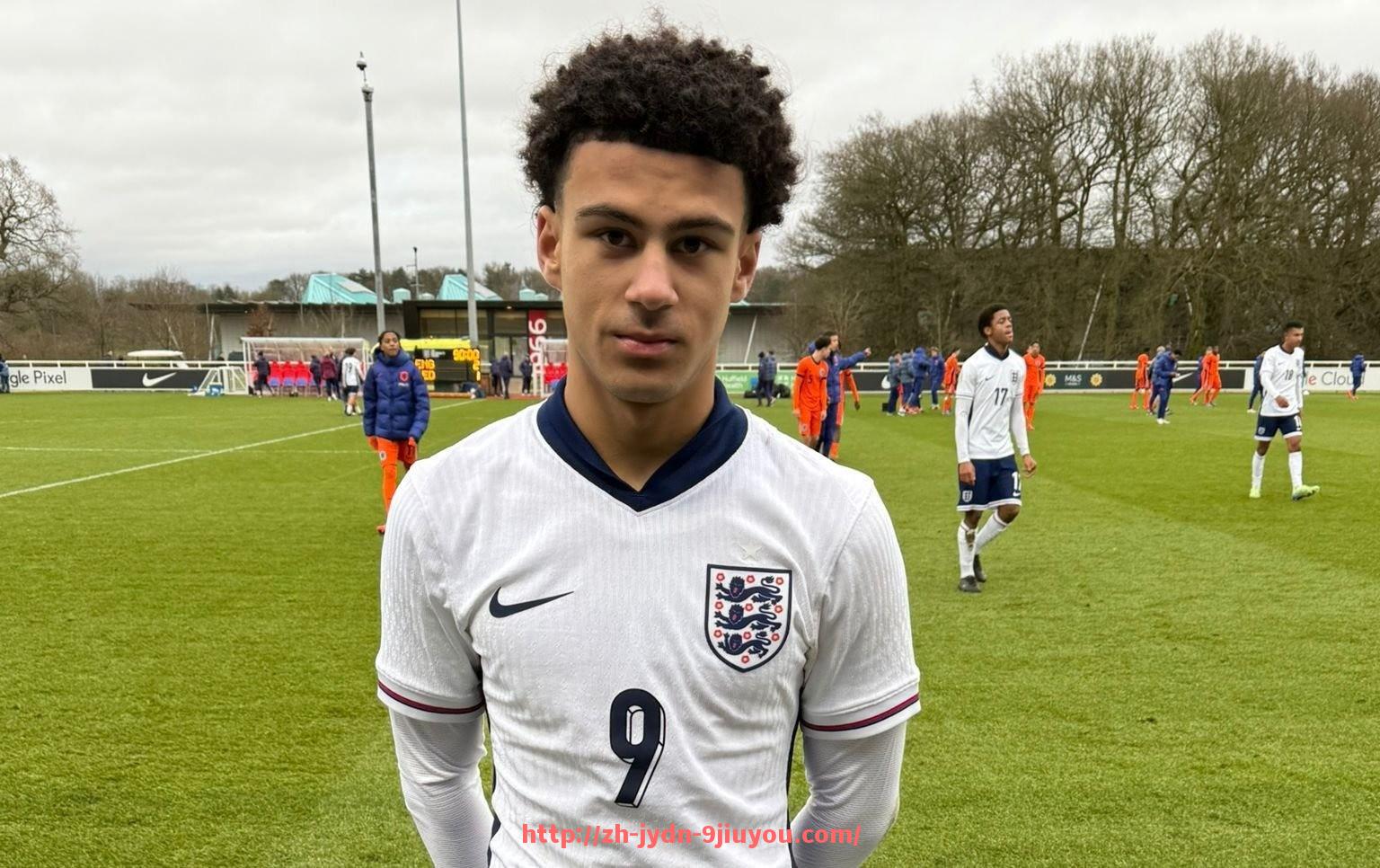 jiuyou九游娱乐-2024年NBA最佳新秀评选中主要候选人的数据表现与成长潜力